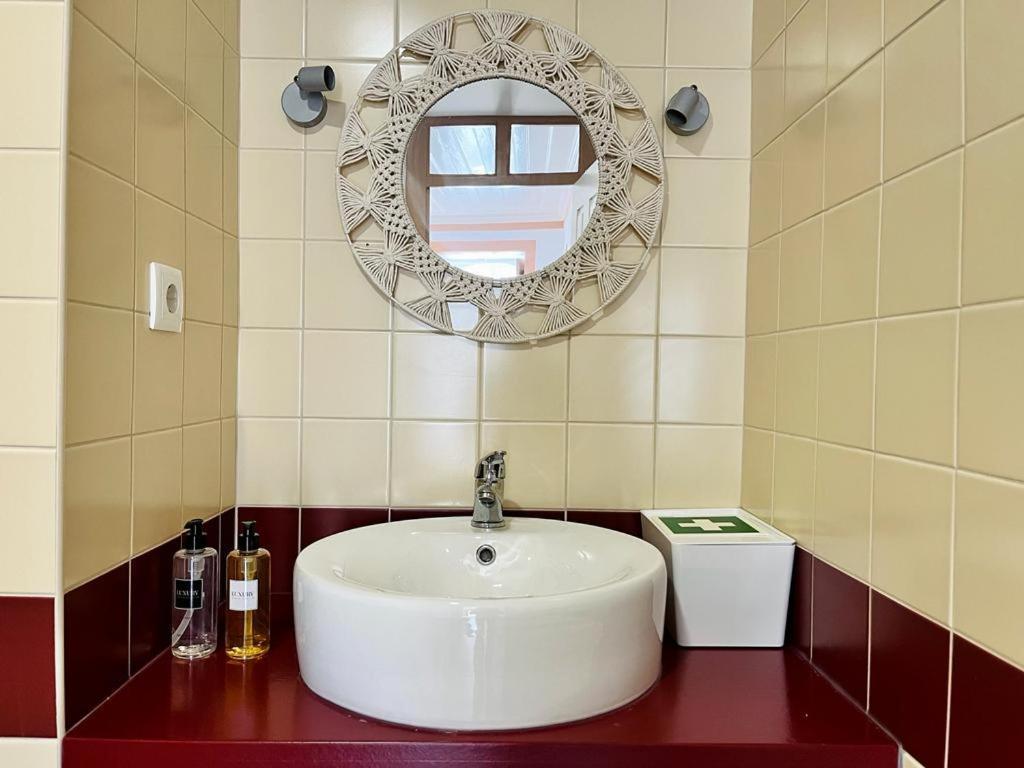 Casa Rosa Com Ac Apartment Коимбра Екстериор снимка